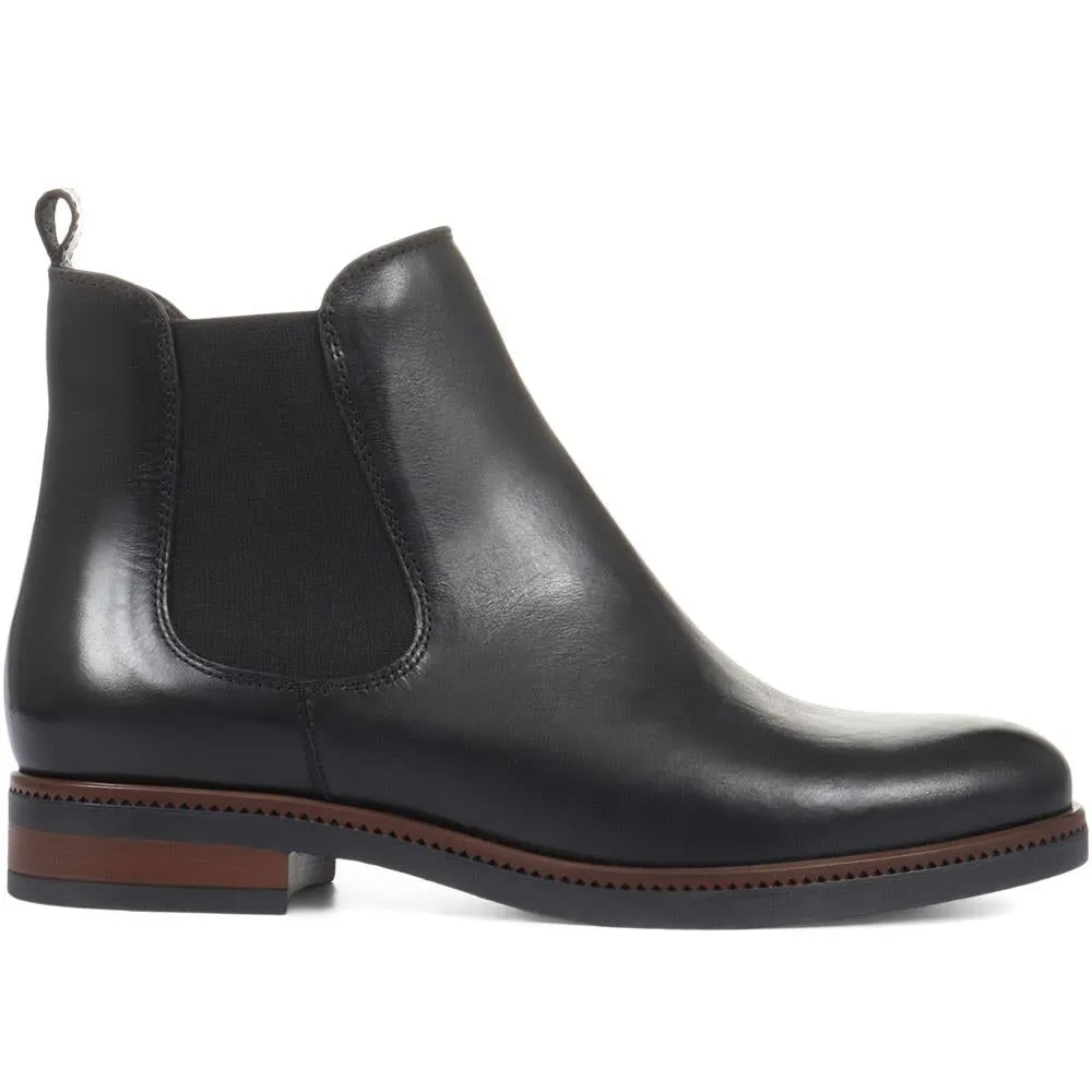 Carlotta Leather Chelsea Boots - CARLOTTA / 320 550