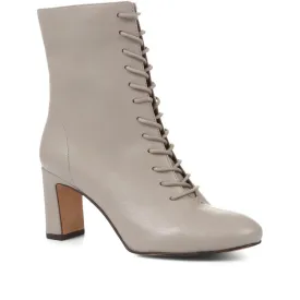 Lenore Heeled Leather Ankle Boots - LENORE / 322 353