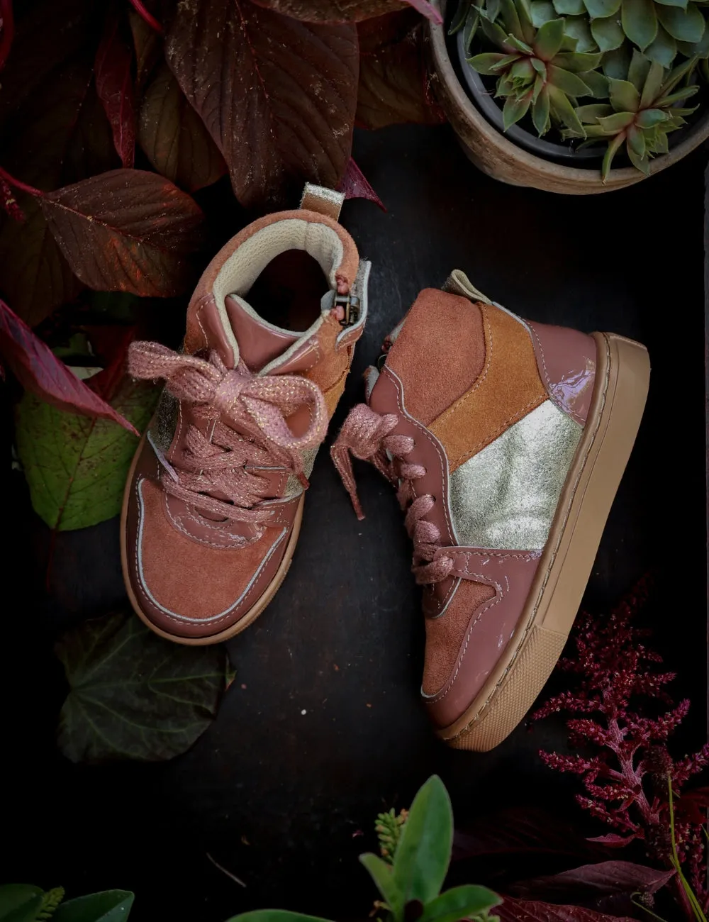 Mountain Sneaker Lace - Rose Clay Patent